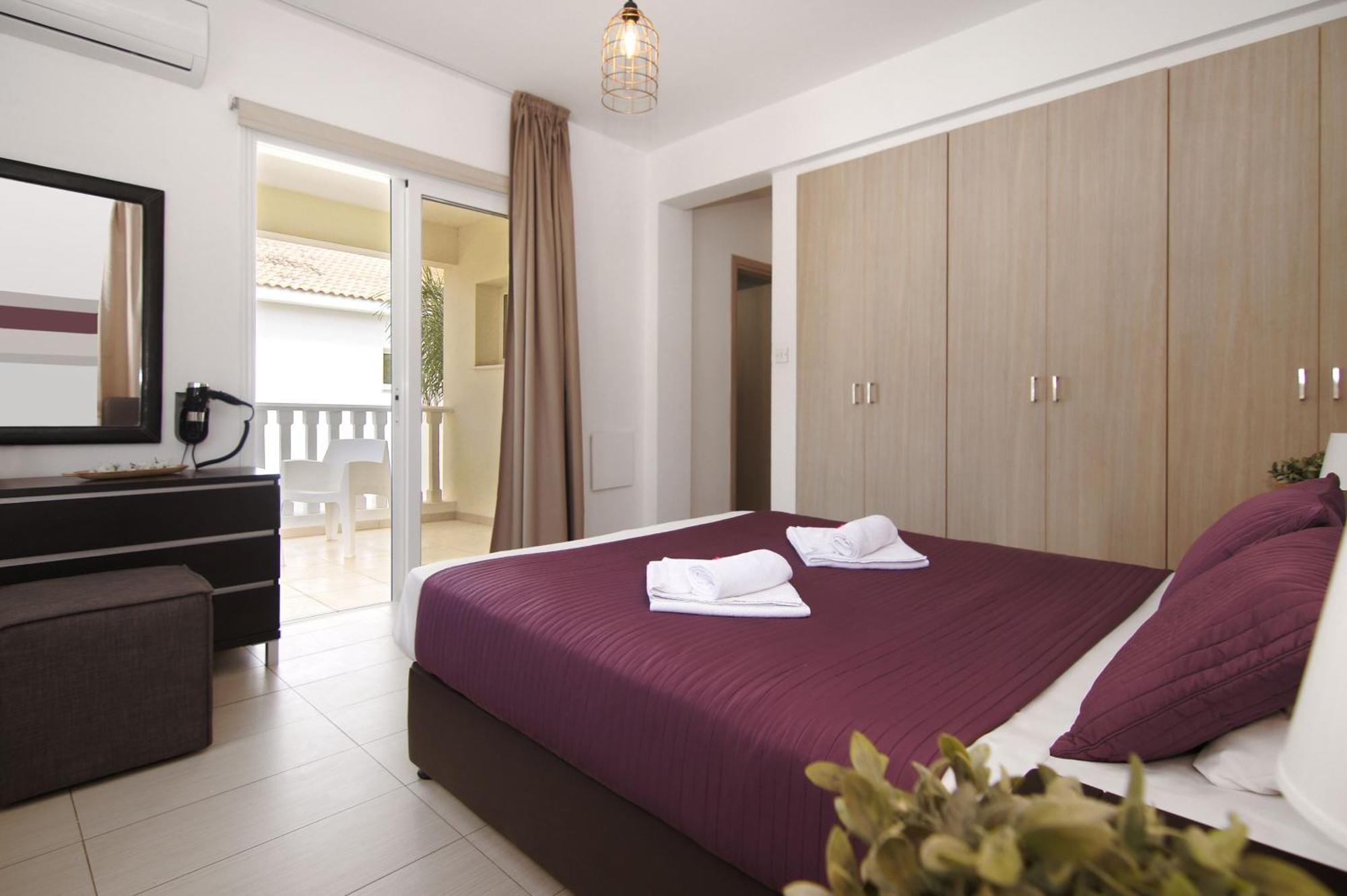 Nissi Sapphire Villa Ajía Nápa Eksteriør bilde